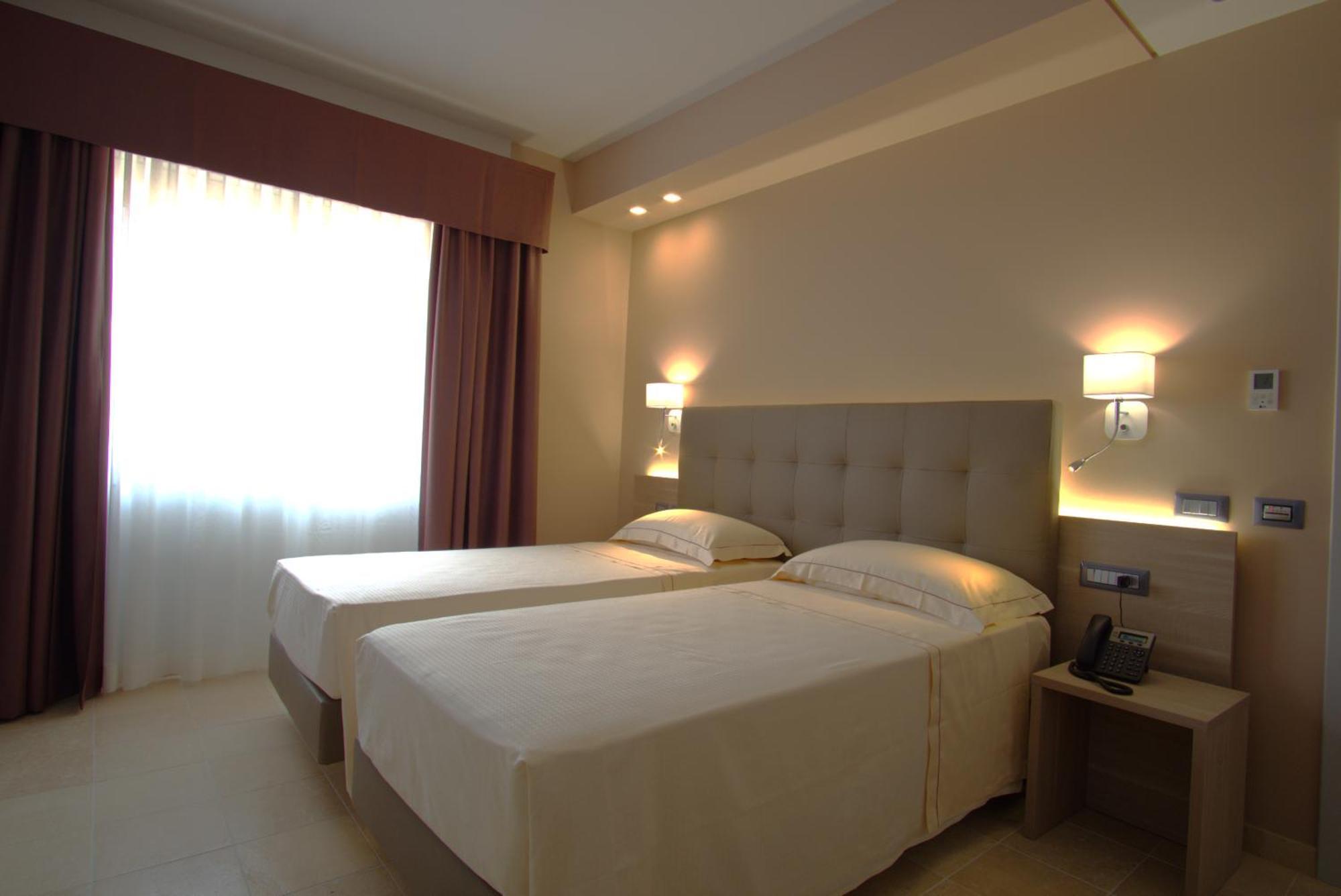 Netum Hotel Noto Exteriör bild